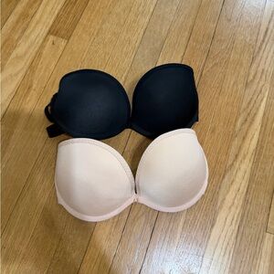 Adjustable strapless bra